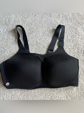 Livi 42DDD Sports Bra Black Molded No Wire Back Close Lane Bryant Wireless